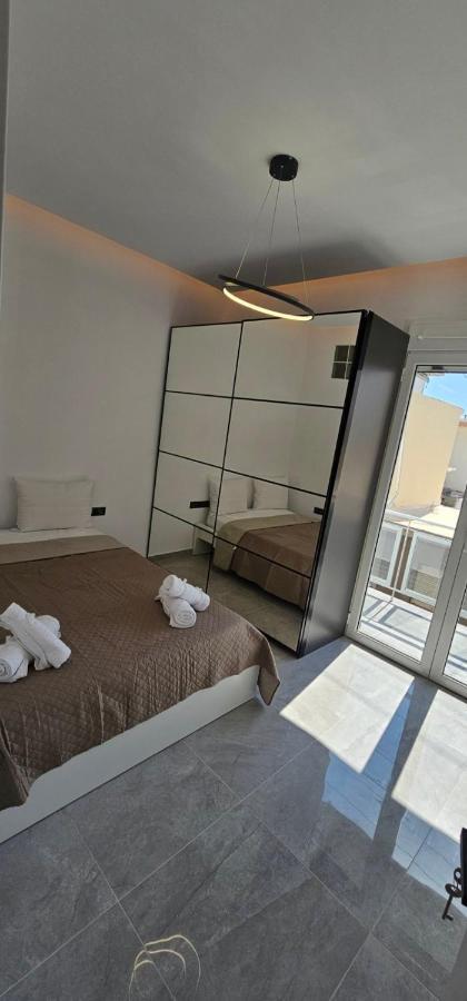 Infinity Sea View Apartment ลาวริออน ภายนอก รูปภาพ